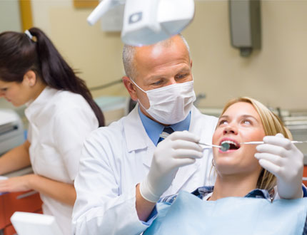 SMTCCAC - Image of Dental with doctor in office
